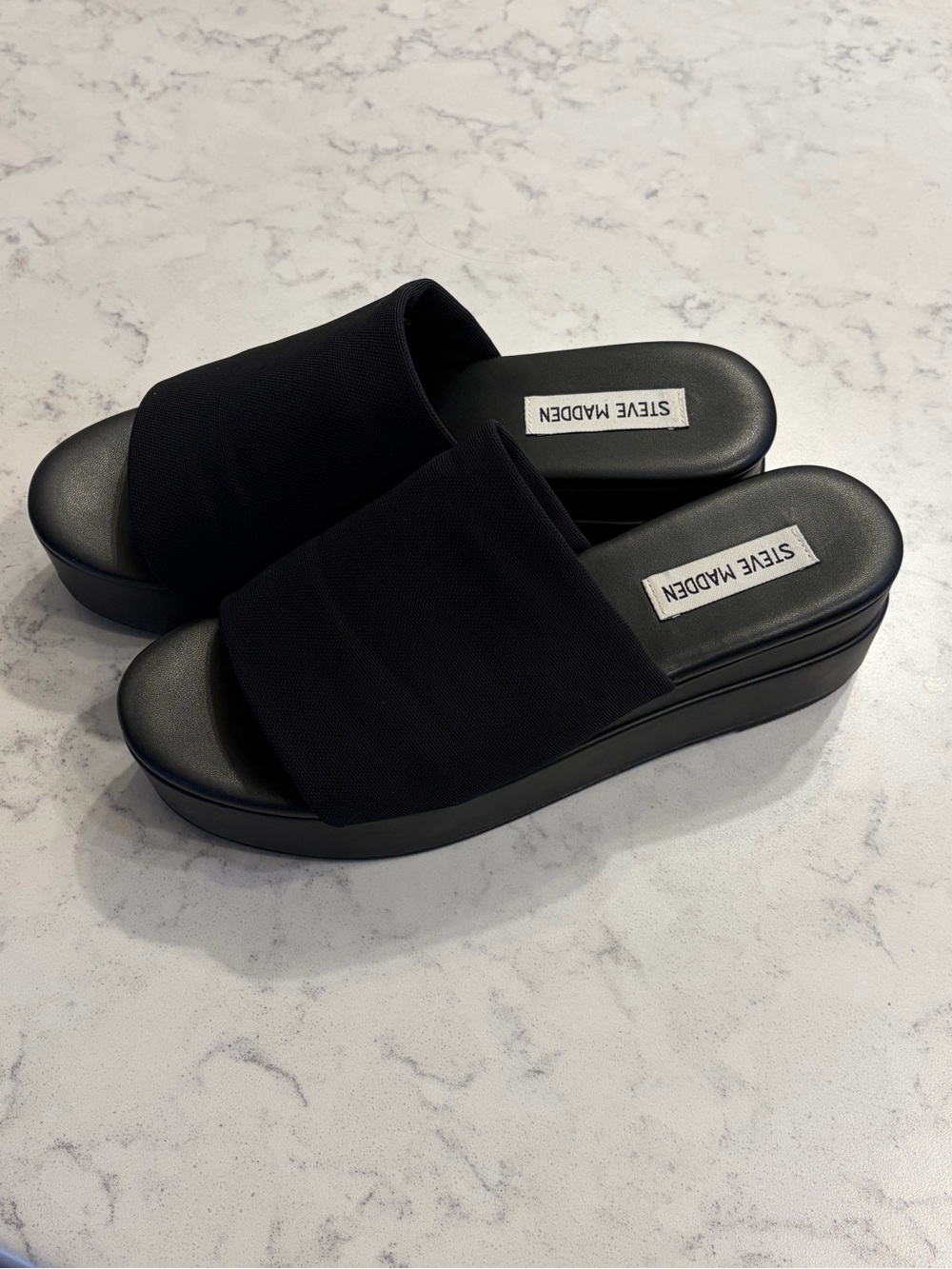 Steve Madden Black Wide-Strap Platform Slides
